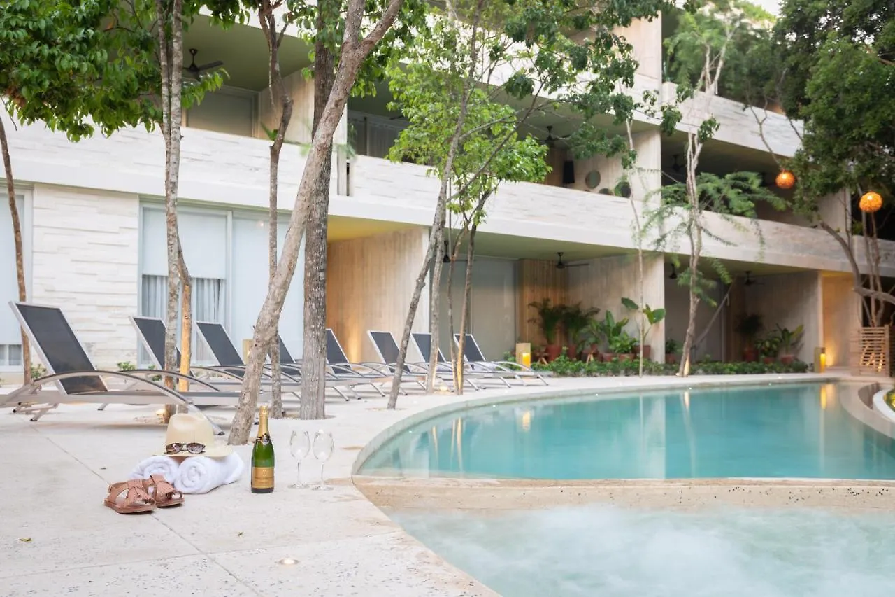 Appartamento Casa Julian - 2Br Amazing Jungle Scape At Aldea Zama Tulum 0*,  Messico